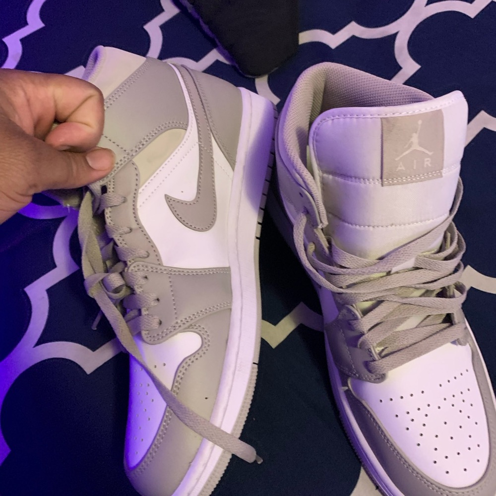 Jordan’s one’s for sale had them for 2years never worn can’t fit